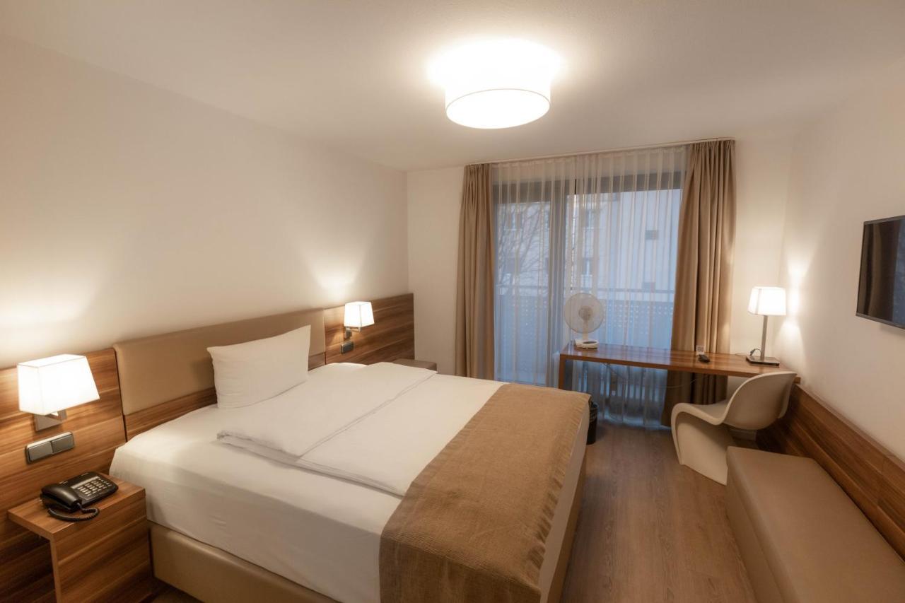 Downtown VI Vadi Hotel Мюнхен Экстерьер фото