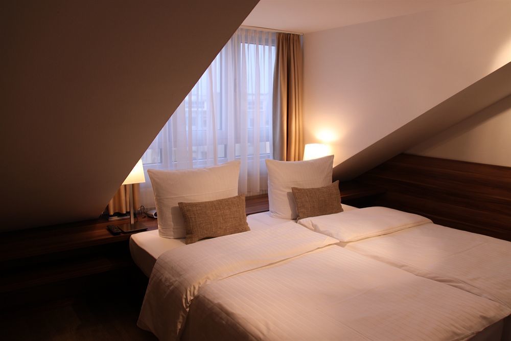 Downtown VI Vadi Hotel Мюнхен Экстерьер фото