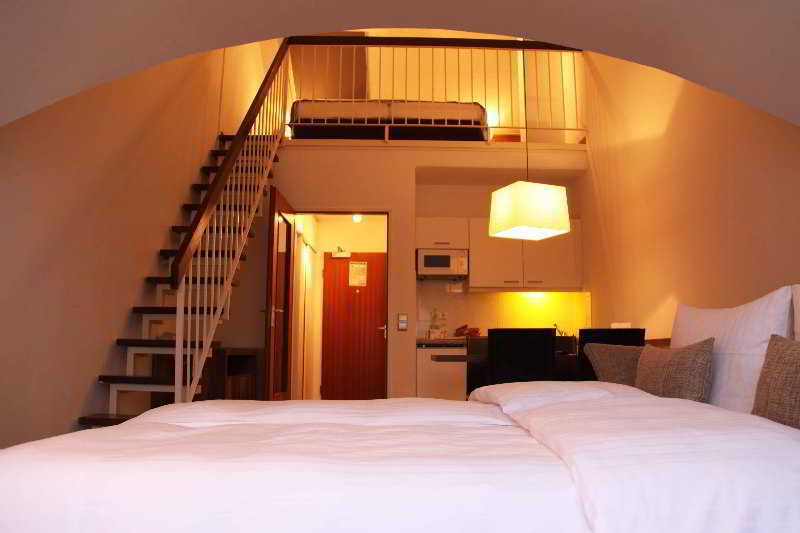 Downtown VI Vadi Hotel Мюнхен Экстерьер фото