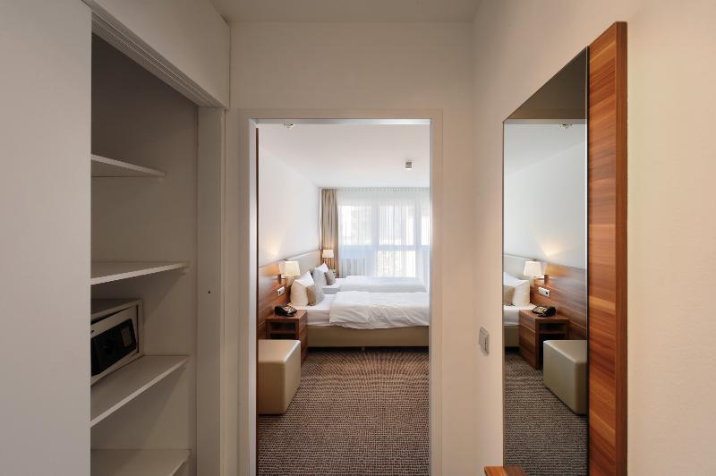 Downtown VI Vadi Hotel Мюнхен Экстерьер фото